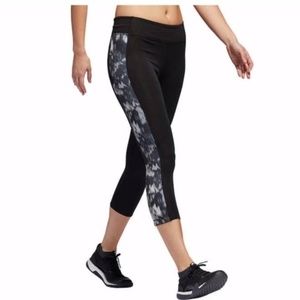 LAST ONE!! New Adidas Climalite Cropped Leggings Size Small